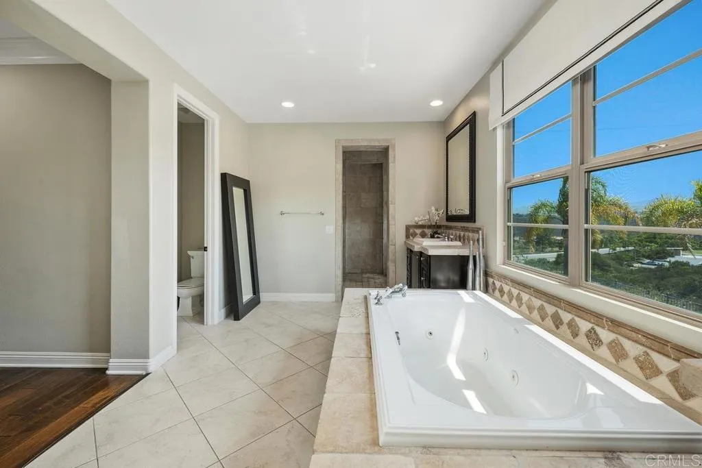 https://cdn.realtyfeed.com/cdn/127/306472969/f81a5ee25dac99f173b1b5049dccb8ff.webp