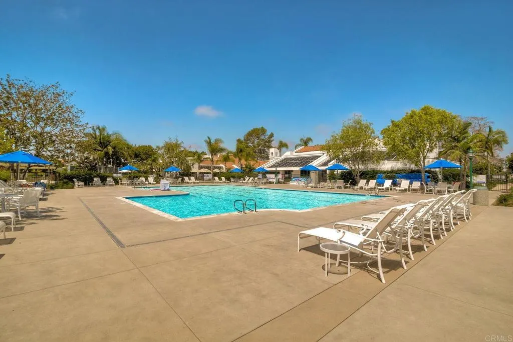 https://cdn.realtyfeed.com/cdn/127/306472971/893d61de064900a078332cc6856bf403.webp