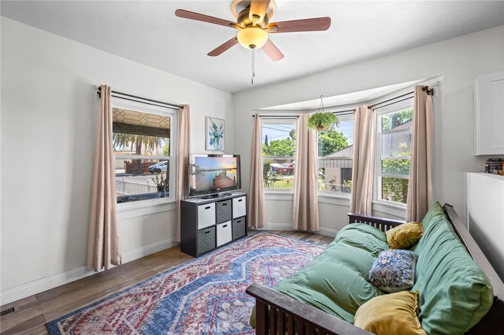 Photo #5: FR25138940 Listing 