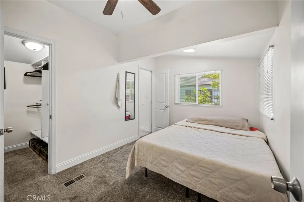 https://cdn.realtyfeed.com/cdn/127/306472989/d2ff2211faed93a78f282b6aa4162539.webp