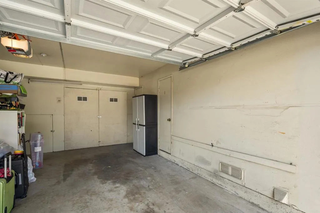 https://cdn.realtyfeed.com/cdn/127/306473064/c83efe3619e7a2d738fc7f4be053676e.webp