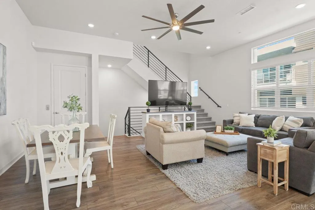 https://cdn.realtyfeed.com/cdn/127/306473155/f31faa81825cd3890d6cca0ab792a261.webp