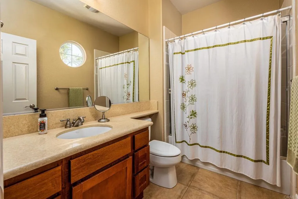 https://cdn.realtyfeed.com/cdn/127/306473240/a7aafdc616b9054be691e1321c3ab755.webp