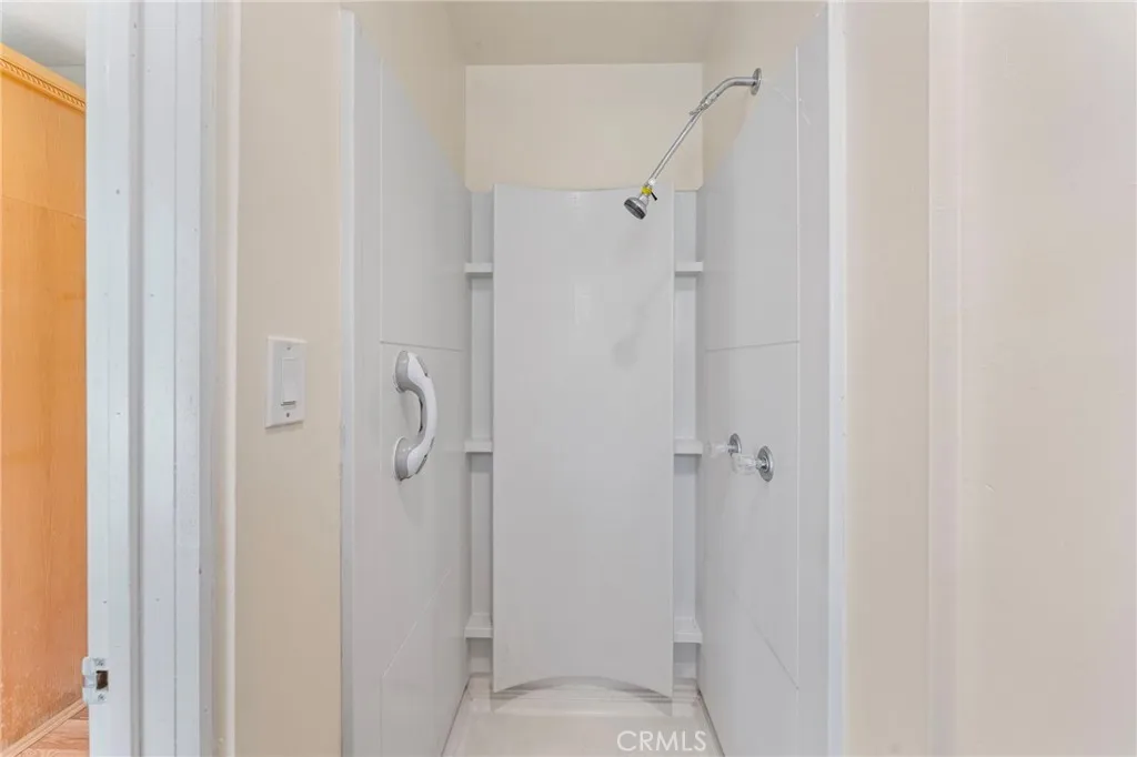 https://cdn.realtyfeed.com/cdn/127/306473281/fdd6d8ebda2d272e9891f8cdd066581c.webp