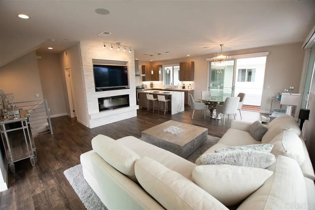 Photo #2: NDP2506120 Listing 