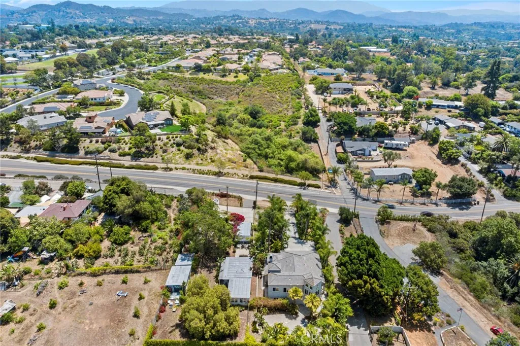 https://cdn.realtyfeed.com/cdn/127/306473326/0617eeae05a5f9bcc32b7812f6db4a56.webp