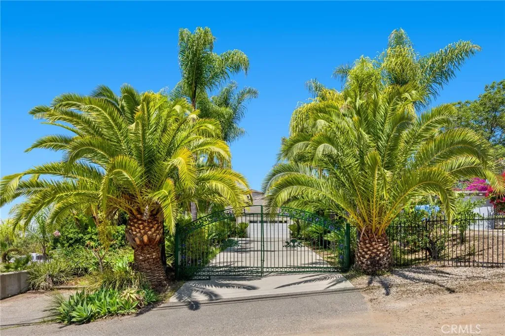 https://cdn.realtyfeed.com/cdn/127/306473326/9beb29d7fd846af5eafbedfb0d0e70d5.webp