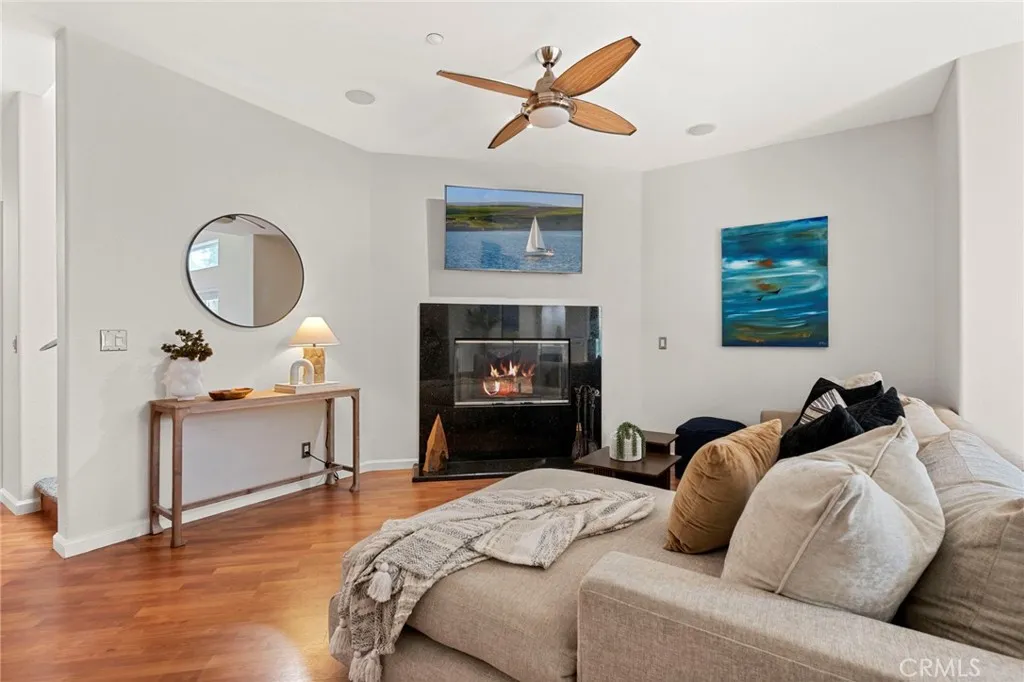 https://cdn.realtyfeed.com/cdn/127/306473326/aa09f93da132d3653273fde797615fe2.webp