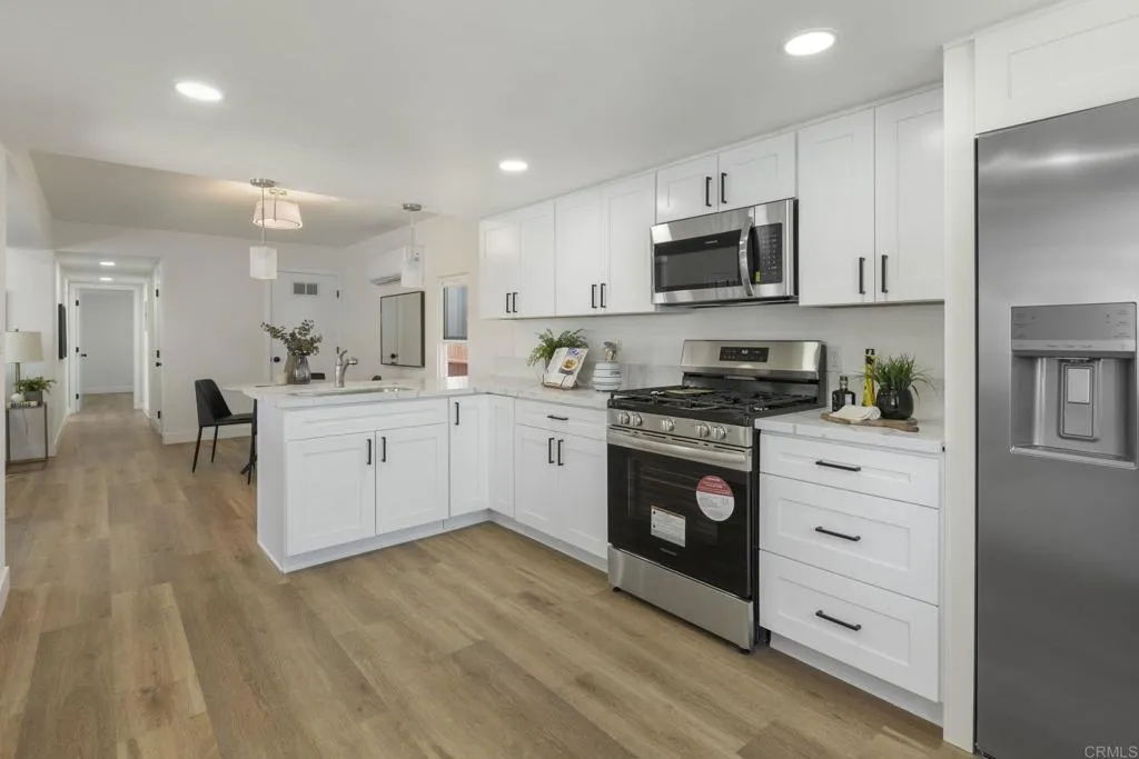 https://cdn.realtyfeed.com/cdn/127/306473447/ca0d21abf5eb38b9927d0f9c955eb790.webp