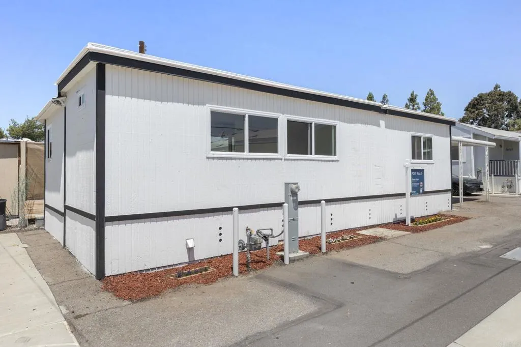 https://cdn.realtyfeed.com/cdn/127/306473447/e0aee6fbcc909f5be97284776a01c9d3.webp
