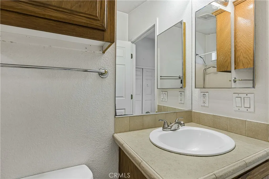 https://cdn.realtyfeed.com/cdn/127/306473517/45c7936b052edcfbb3563e2f47f63178.webp