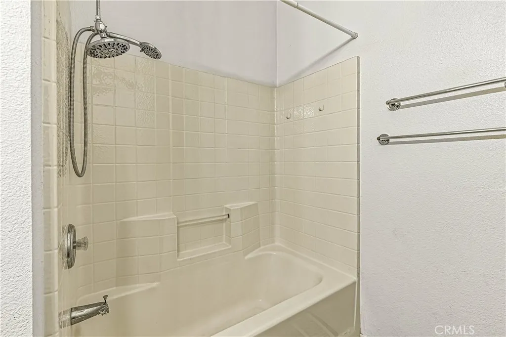 https://cdn.realtyfeed.com/cdn/127/306473517/9234af1664d6f07fcaf95a6bf06fbea2.webp