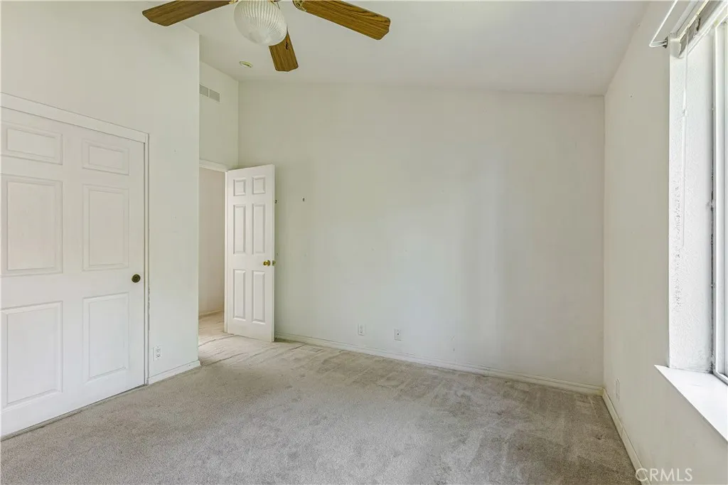 https://cdn.realtyfeed.com/cdn/127/306473517/972aa5fc8194acb2b78318012d21d74a.webp