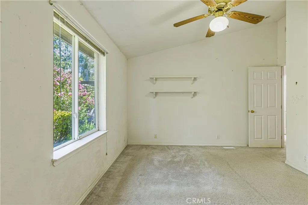 https://cdn.realtyfeed.com/cdn/127/306473517/bd707c07fb4a434f66cc07f0ed3db0cd.webp