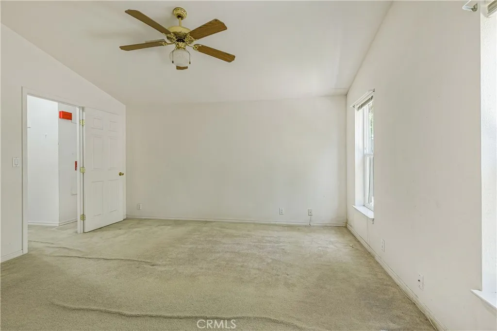 https://cdn.realtyfeed.com/cdn/127/306473517/eea441880ff9e1e081ad790da7e04327.webp