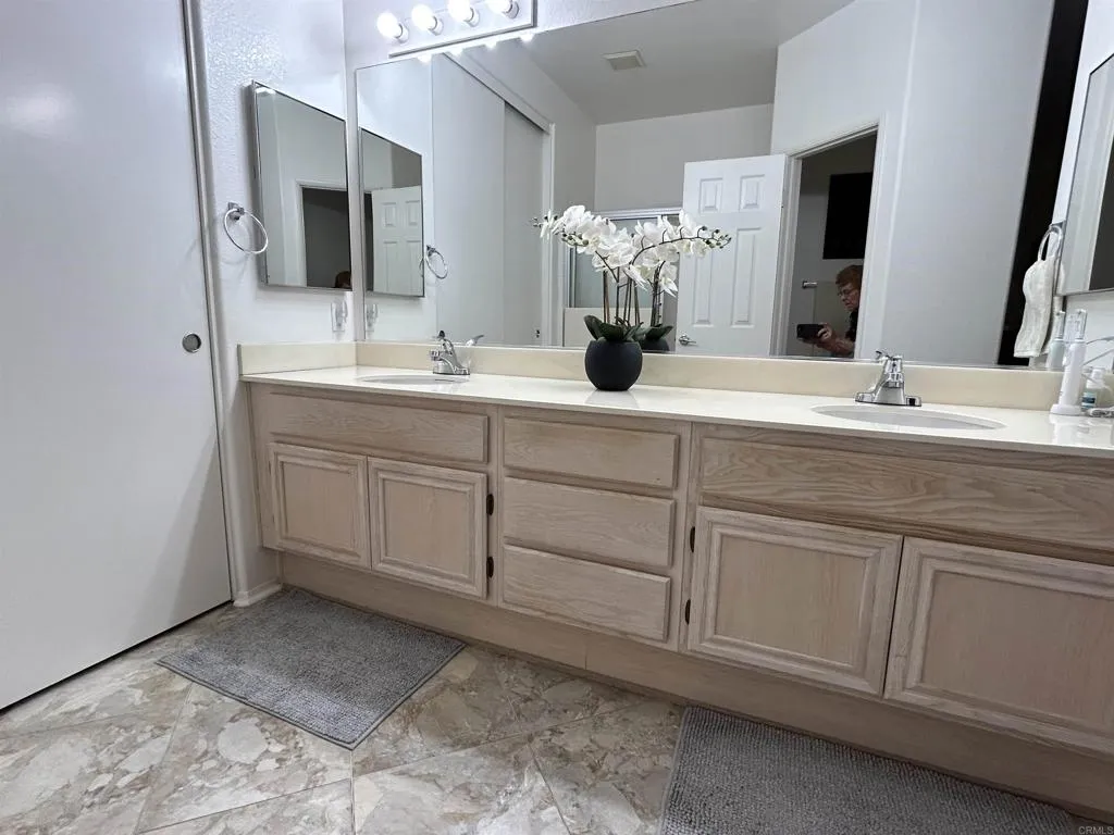 https://cdn.realtyfeed.com/cdn/127/306473608/219f0b37fa60c227e65d4eb270761866.webp