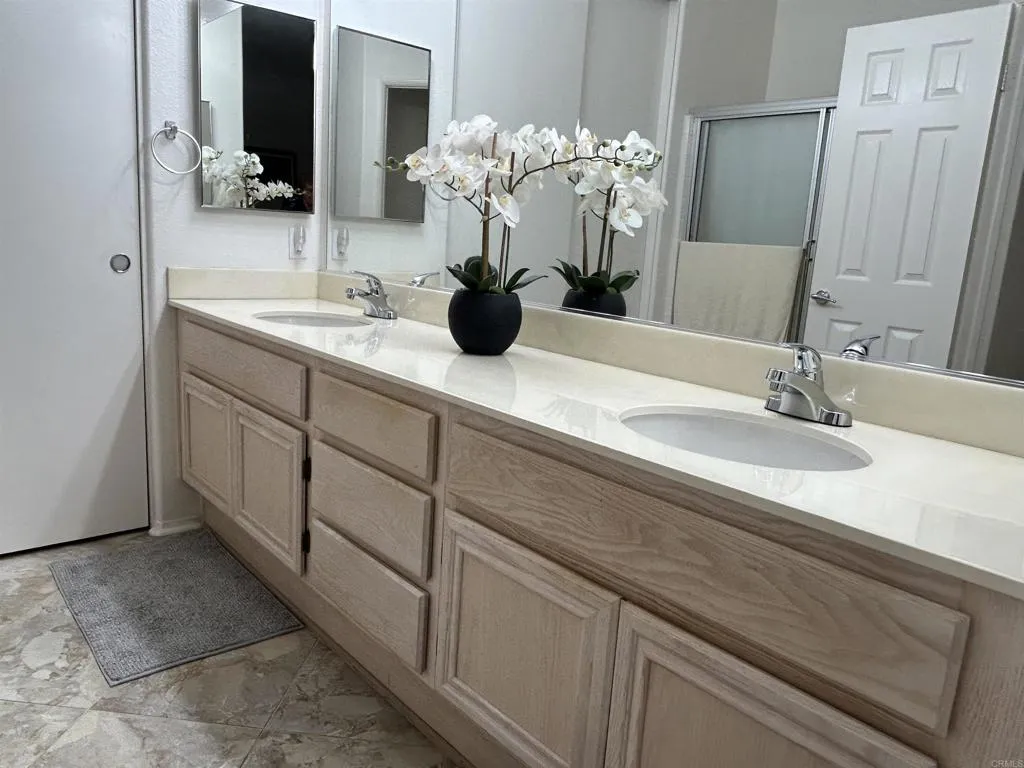 https://cdn.realtyfeed.com/cdn/127/306473608/7585a1272229fcc0f55ce0500a8a7638.webp