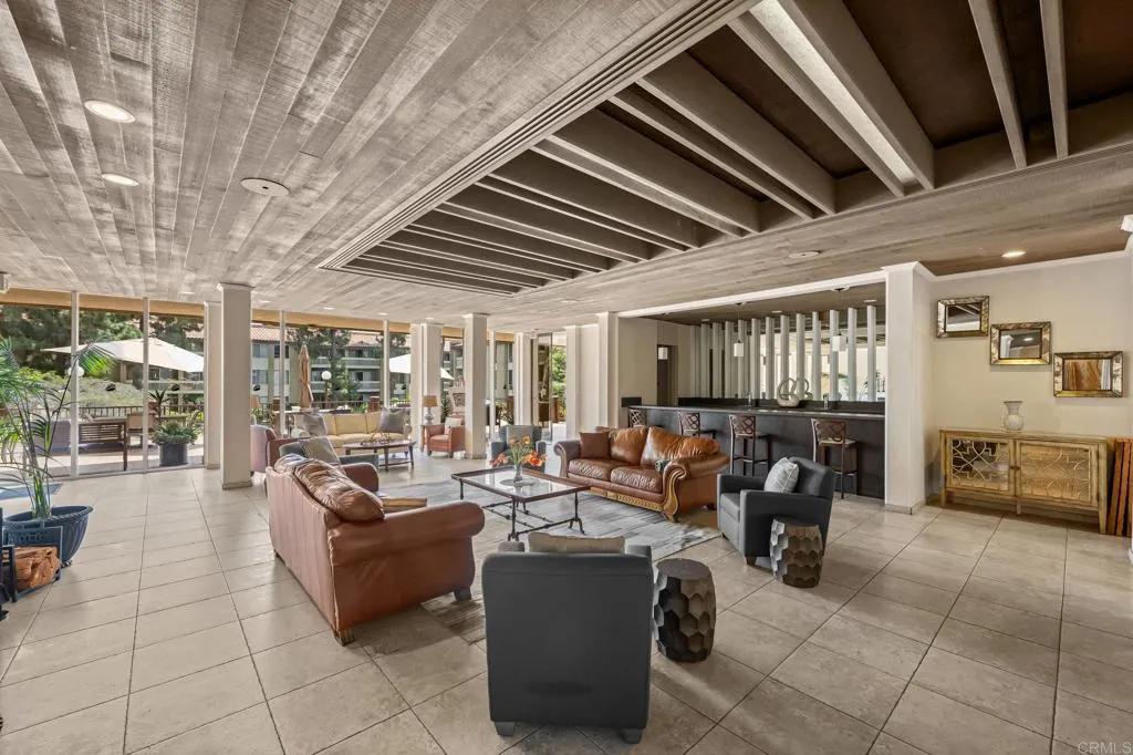 https://cdn.realtyfeed.com/cdn/127/306473638/ac78749d7c2ee4268cd63a7b451186a6.webp