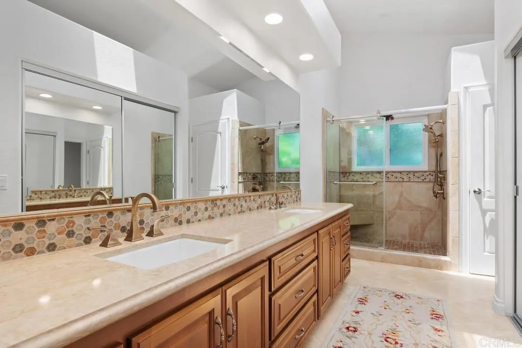 https://cdn.realtyfeed.com/cdn/127/306473676/9265935da164eae250f1166bec39c912.webp