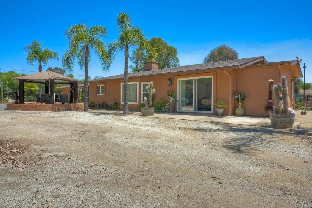 https://cdn.realtyfeed.com/cdn/127/306473854/03ef0bfcded7600e0a8a808ebfa35c2c.webp