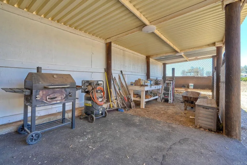 https://cdn.realtyfeed.com/cdn/127/306473854/6e09684dc5424624133c493470b0a0a6.webp