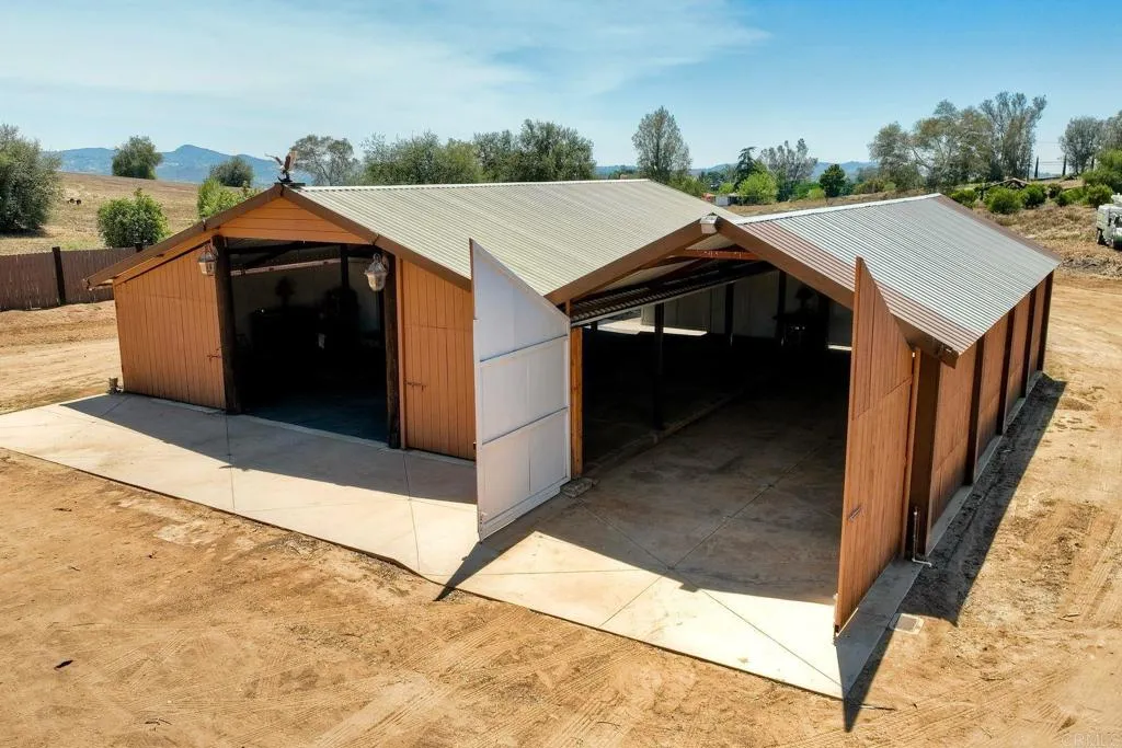 https://cdn.realtyfeed.com/cdn/127/306473854/b738aac47e11788d2a2cd3c8dc824b7f.webp