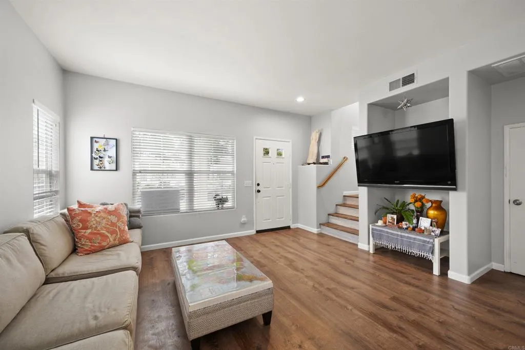 https://cdn.realtyfeed.com/cdn/127/306473905/04a7eabebcd2ae9da3d547ed32e45b44.webp