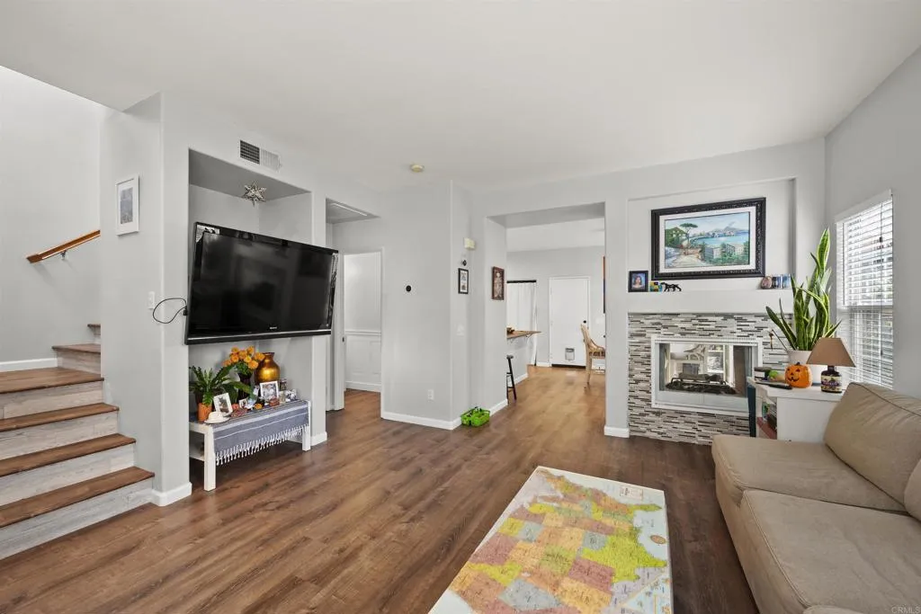 https://cdn.realtyfeed.com/cdn/127/306473905/706b02911f292d77922c9a42fb2ab373.webp