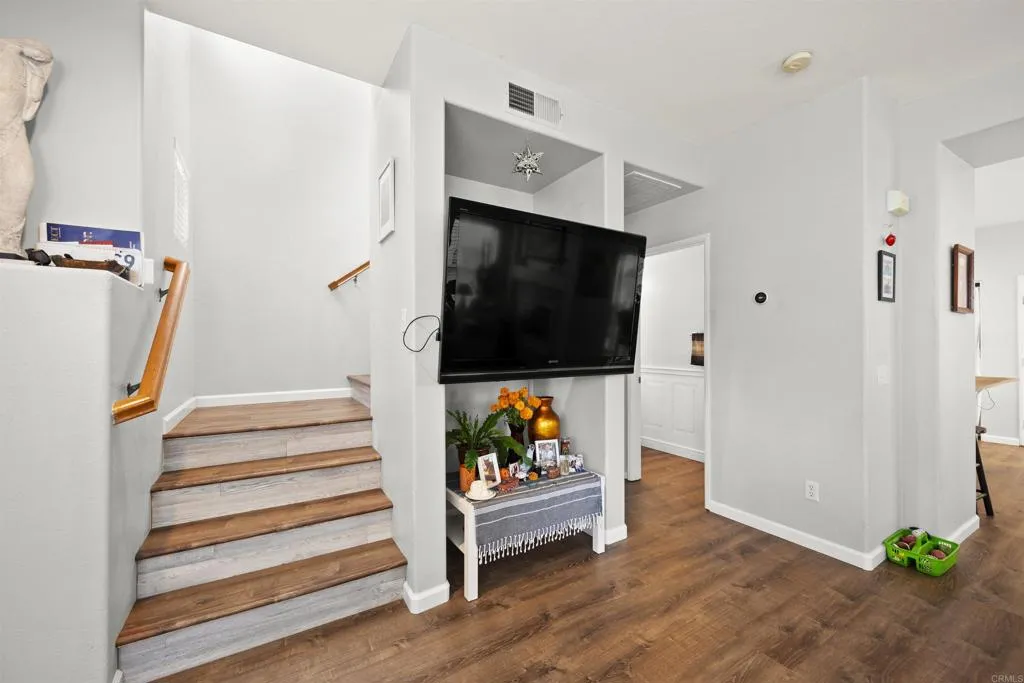 https://cdn.realtyfeed.com/cdn/127/306473905/75460f4dd00c23bd1f41d74eee98f68e.webp