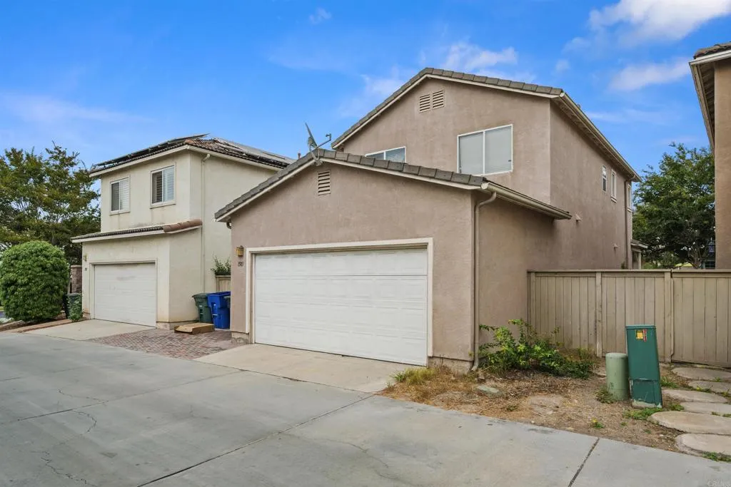 https://cdn.realtyfeed.com/cdn/127/306473905/a2fc0a5b6fb64a7c229b58e5b4666c9b.webp