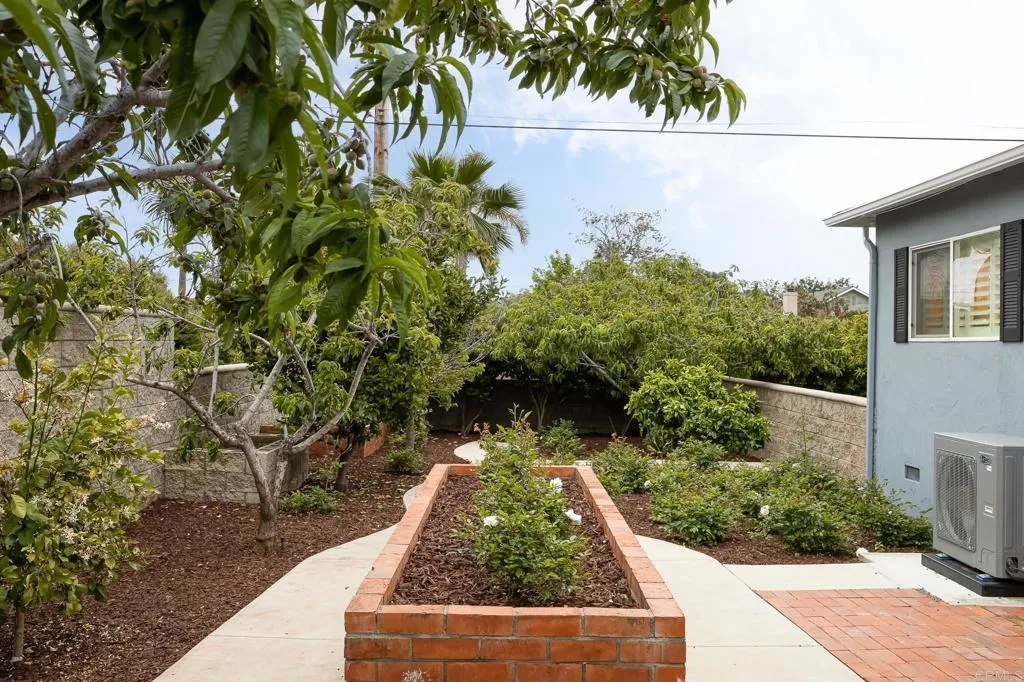 https://cdn.realtyfeed.com/cdn/127/306473984/6b012612252517417e4d63c8e3b4d1a1.webp