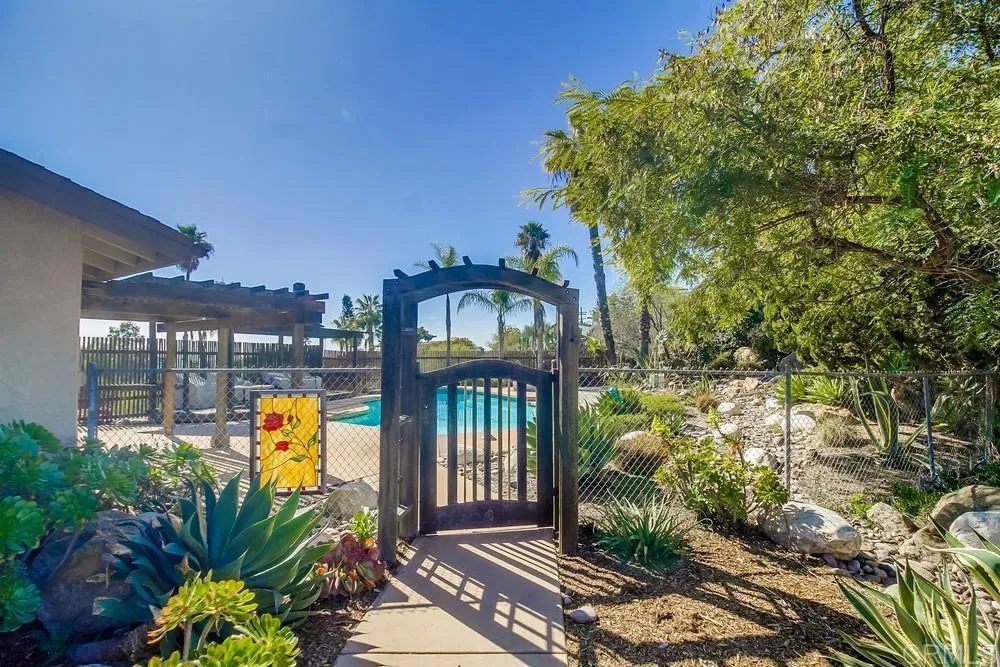 https://cdn.realtyfeed.com/cdn/127/306474121/1b8579fe7a3cab5d558b848d2a56ccb5.webp
