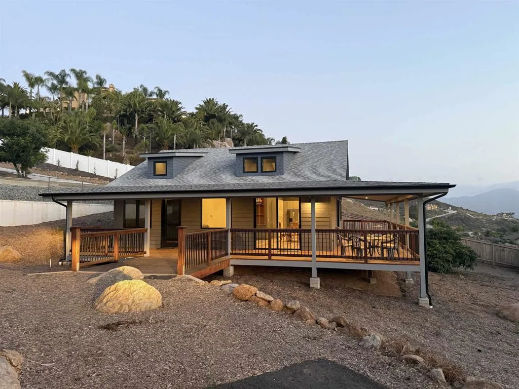 https://cdn.realtyfeed.com/cdn/127/306474121/6e072b4c30e9bc252802bca66b2873c1.webp