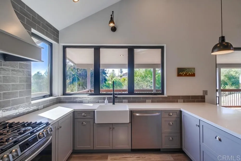 https://cdn.realtyfeed.com/cdn/127/306474121/8887b3e1ef294c9dbc702712b2502b1c.webp