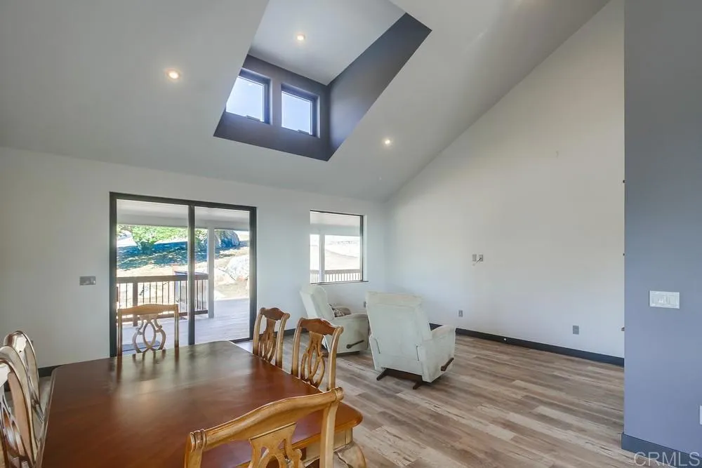 https://cdn.realtyfeed.com/cdn/127/306474121/a38081342c1744c0a985a129c9ffa85f.webp