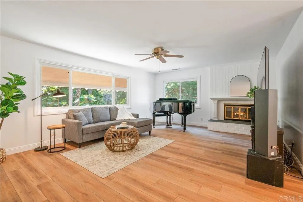 https://cdn.realtyfeed.com/cdn/127/306474145/a3ac2e935b5fb09db5b56ba3f04606d8.webp