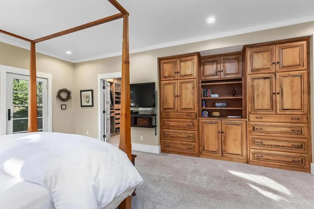 https://cdn.realtyfeed.com/cdn/127/306474215/2fe9d4f40fb239b0280b3f6362da857b.webp