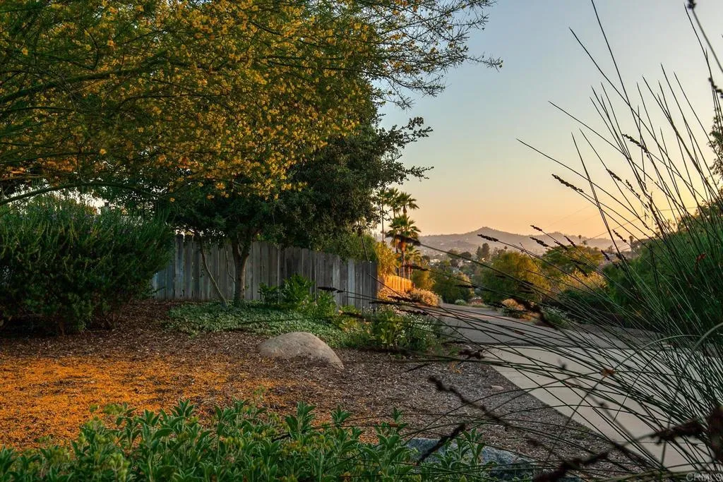https://cdn.realtyfeed.com/cdn/127/306474215/41f39e84d26b83804b4e1a7eb56eb4f9.webp