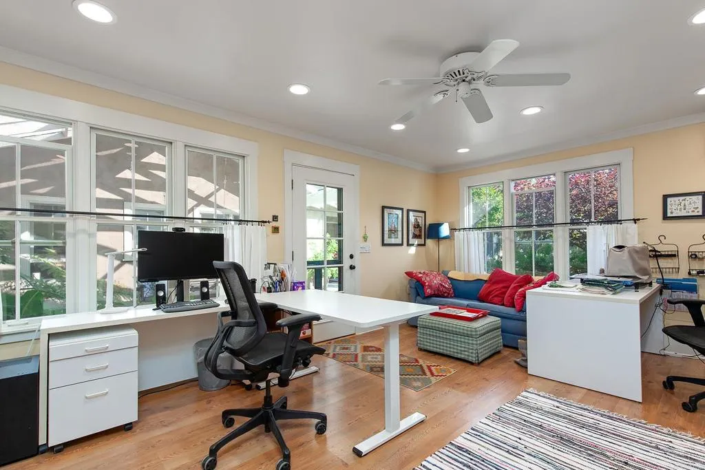 https://cdn.realtyfeed.com/cdn/127/306474215/478c7376ab01a7043429f6a8ca4beb45.webp