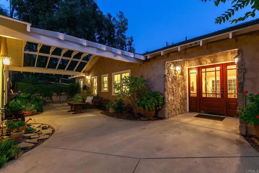 https://cdn.realtyfeed.com/cdn/127/306474215/4dc4b3f34d766fdd950e796aaa905b70.webp