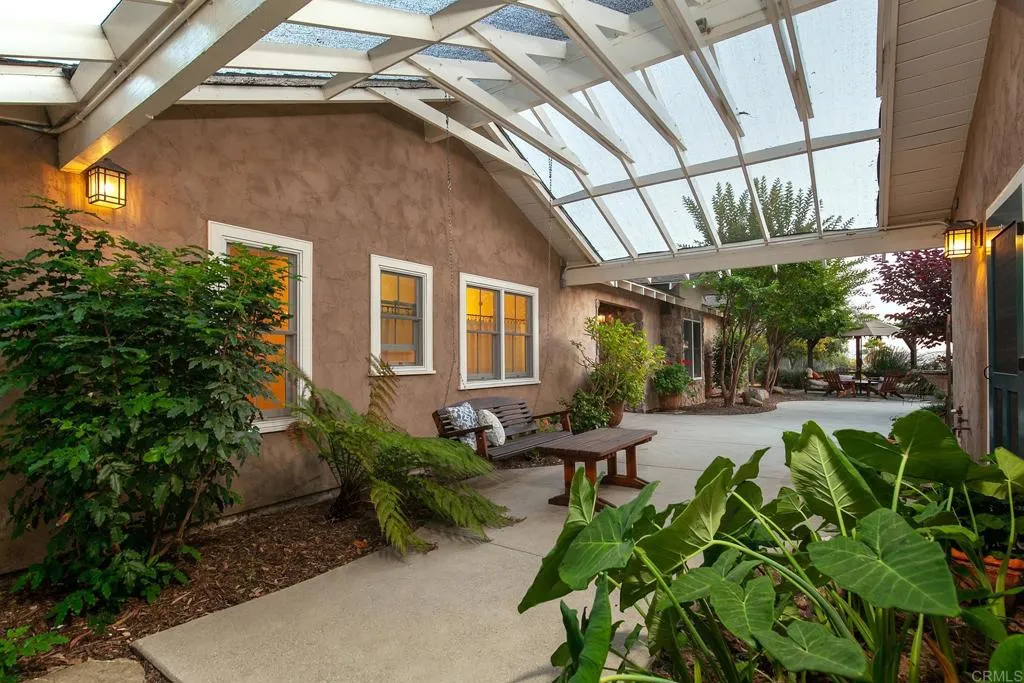 https://cdn.realtyfeed.com/cdn/127/306474215/903790103cf18a9776f6dd7bb03d40de.webp