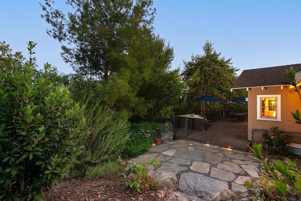 https://cdn.realtyfeed.com/cdn/127/306474215/95d54e78828405fe901f290ecb873464.webp