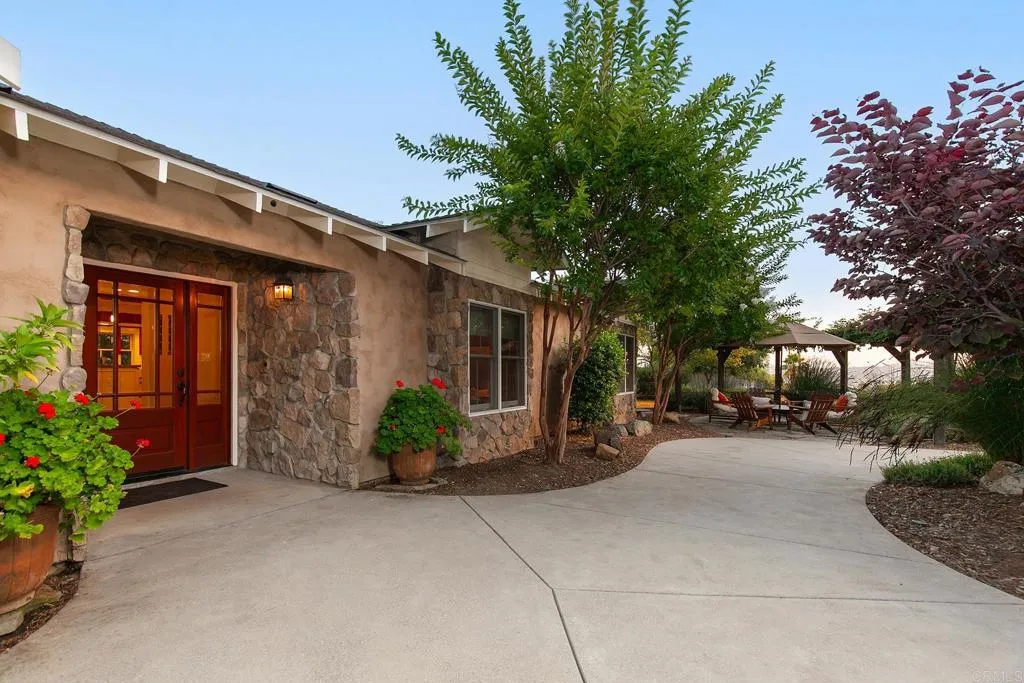 https://cdn.realtyfeed.com/cdn/127/306474215/fb40b3e7291903e715b64f22d1c80bbe.webp