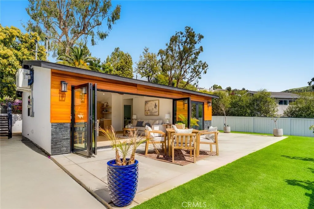 1480  Bluebird Canyon Drive