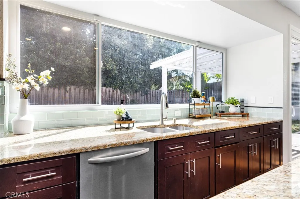 https://cdn.realtyfeed.com/cdn/127/306474408/067ca12d00fac8b596b75a05ac41675a.webp