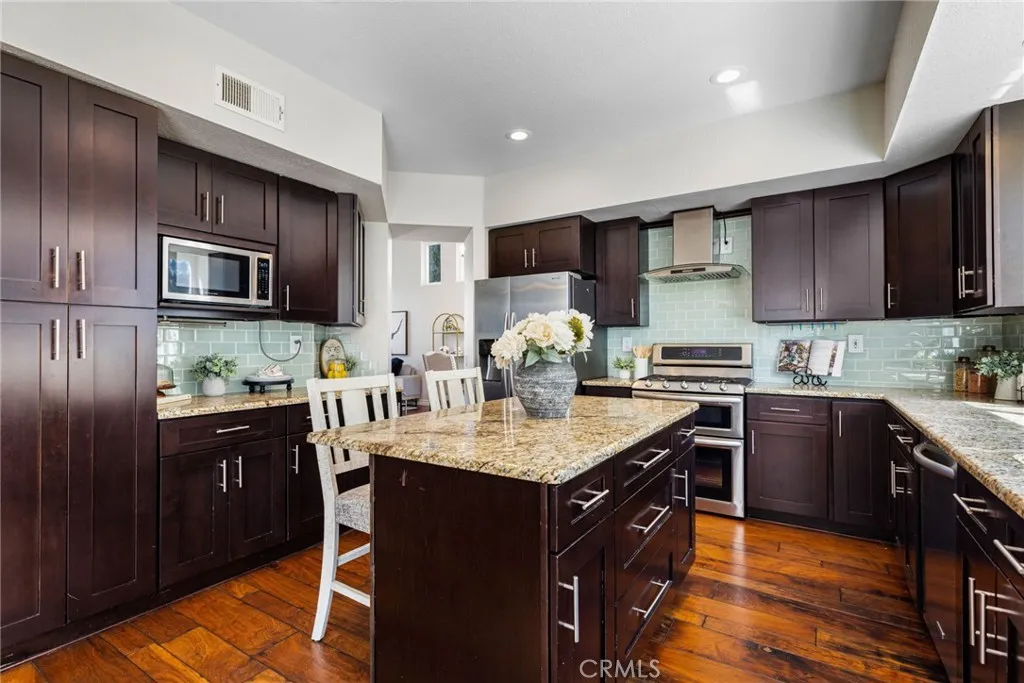 https://cdn.realtyfeed.com/cdn/127/306474408/5cd764abe2dda90f31b7ebb344384c2f.webp