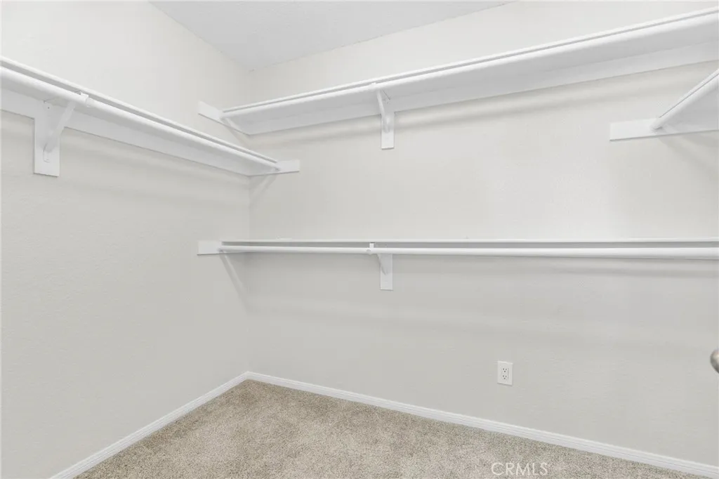 https://cdn.realtyfeed.com/cdn/127/306474408/6cac12d06fb31dece2e03a80a73e3407.webp