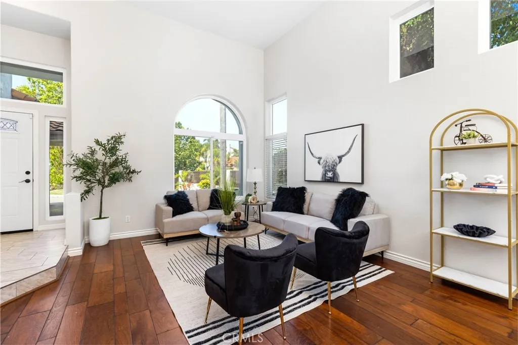 https://cdn.realtyfeed.com/cdn/127/306474408/ec2735f234bed4a40d1bdface54e514b.webp