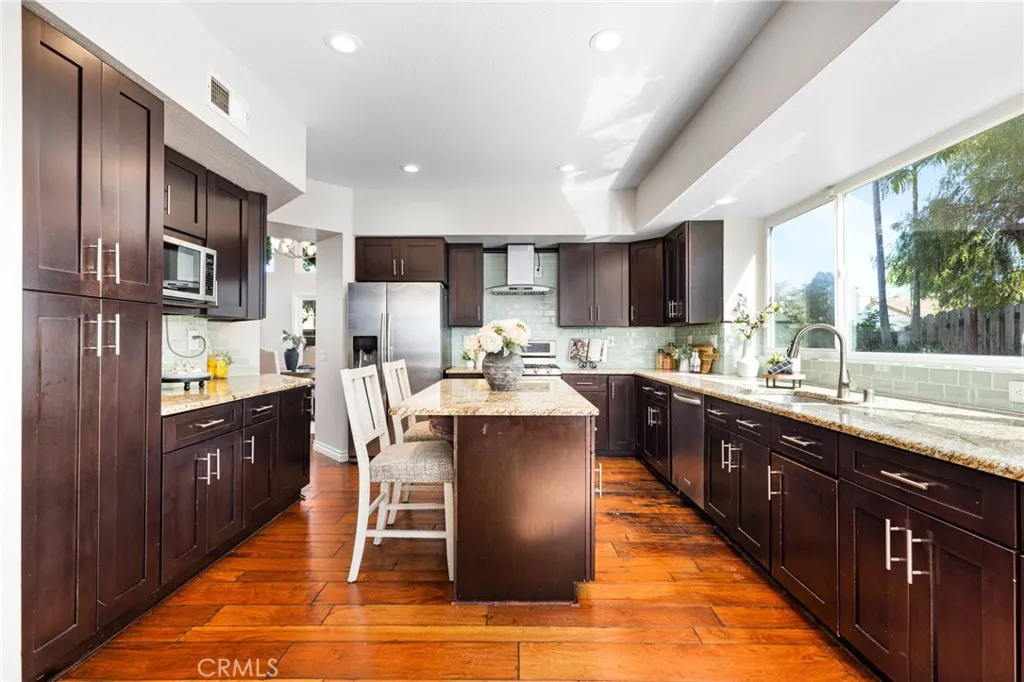 https://cdn.realtyfeed.com/cdn/127/306474408/eeace913464ae3142daf9520579cd505.webp