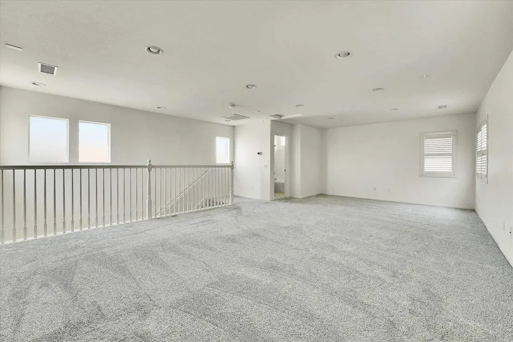 https://cdn.realtyfeed.com/cdn/127/306474485/4e1cf8569beab9d8b5868a0e1907876c.webp